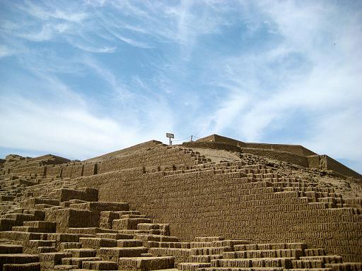 huaca-pucllana-turismo